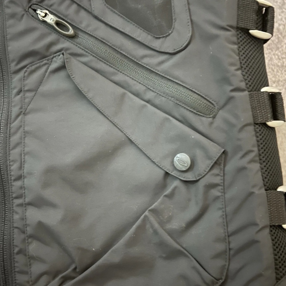 Oakley AP Tactical Vest SUPER RARE VINTAGE - Excellent Condition L / XL - Picture 6 of 8